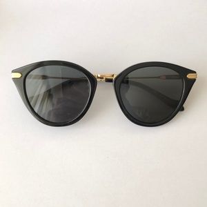 Sonix Quinn sunglasses in black